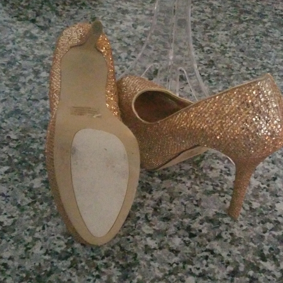 Shoes - Picture 3 of 3